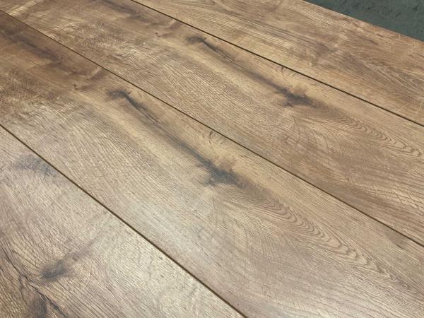 183m-purity-glow-mediterraan-eiken-laminaatvloer