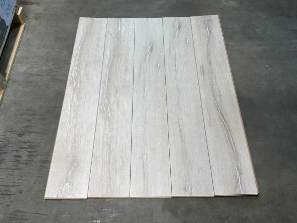 366m-purity-glow-gelakt-eiken-laminaatvloer