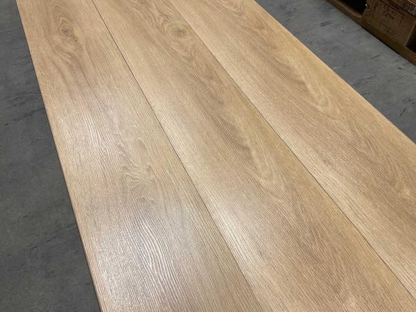 928m-purity-bloom-acacia-bruin-laminaatvloer