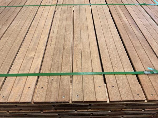 5x-plankenscherm-hardhout-design-180x180cm