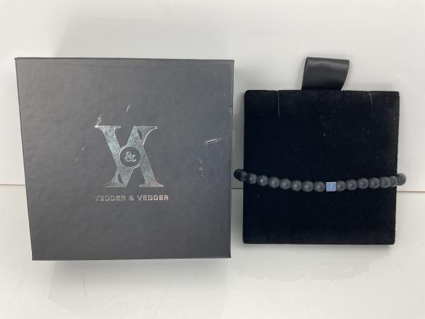Vedder & Vedder Herenarmband met kralen en initialen
