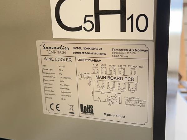 0EEB3305-562C-4869-A672-35563C1D1C12.jpg