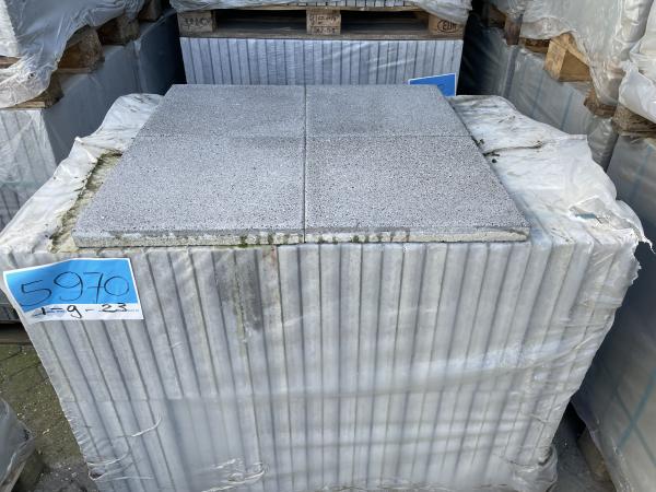 27,52 m2 Terrastegel Bern 40x40x4 grijs gecoat (5970) 