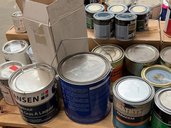 verf-diverse-soorten-partij