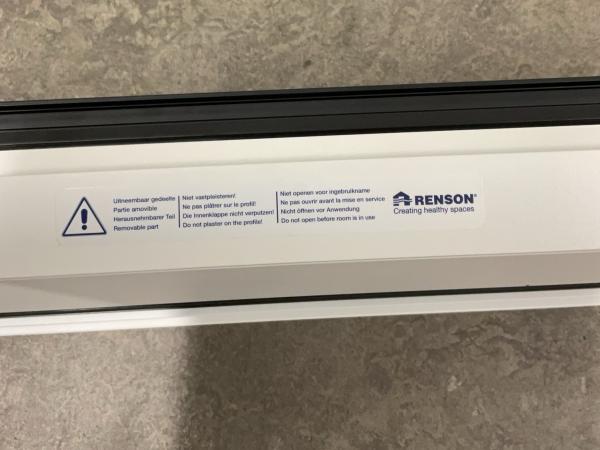 renson-invisivent-air-nl-raamventilatie-1300-mm