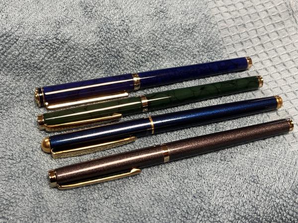 Capitol Vintage Pennen Sets -  Collectors Items