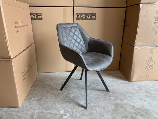 Exclusieve Hoogwaardige Stoelenveiling - Alles Nieuw In Originele Doos!