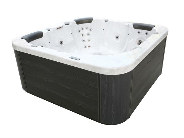 5-Persoons Buitenspa (met bluetooth en speakers)