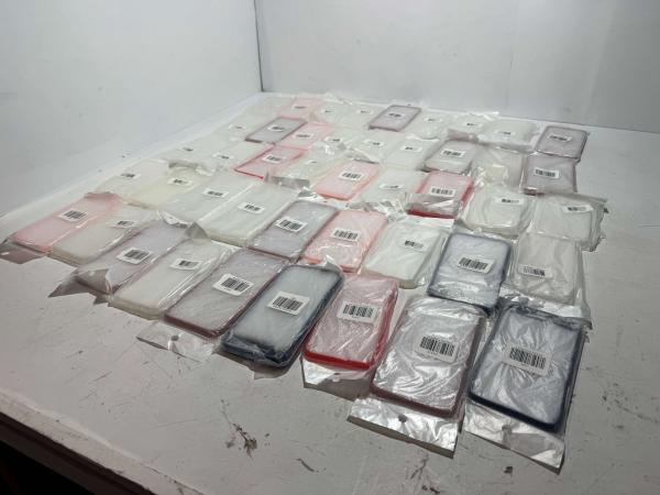 Partij telefoonhoesjes diverse modellen en kleuren