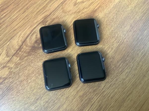 Partij Apple Watch serie 7000