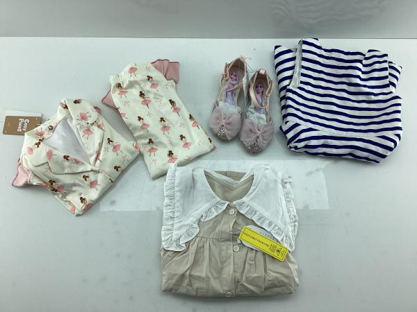 Diverse meisjes kleding 