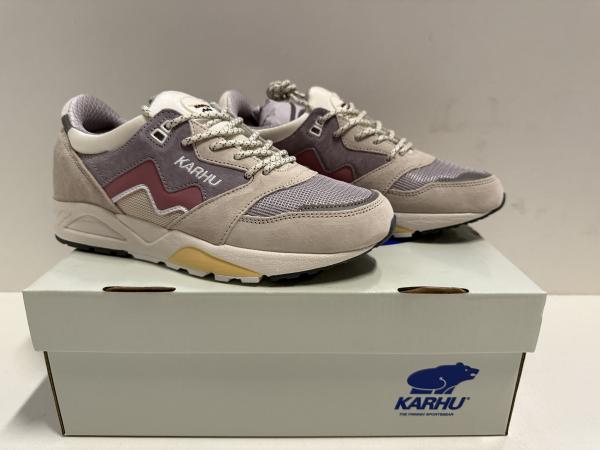Karhu Aria 95 (Maat 40.5)