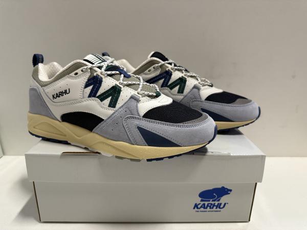 Verzendveiling | Karhu Sneakers