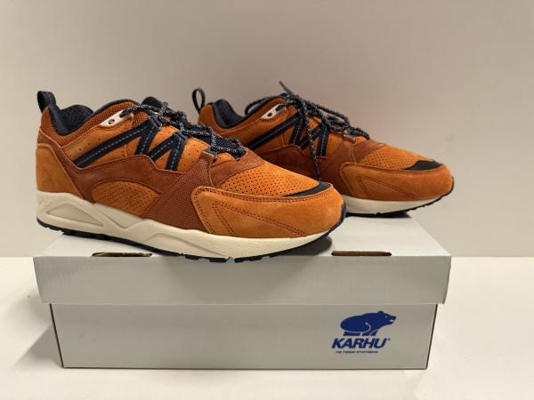 Verzendveiling | Karhu Sneakers