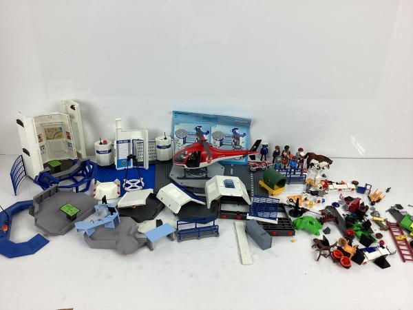 Partij Playmobil en LEGO