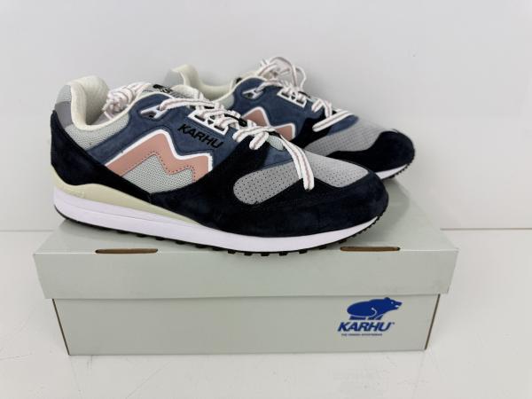 Karhu Synchron Classic (Maat 45)