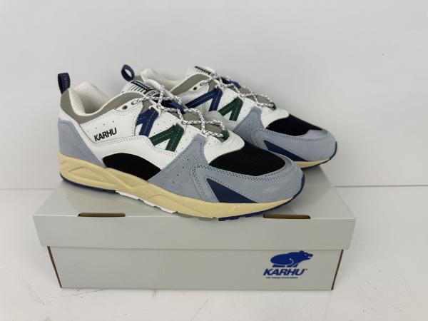 Verzendveiling | Karhu Sneakers