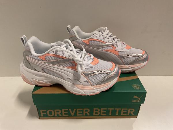 Puma Morphic (Maat 39)