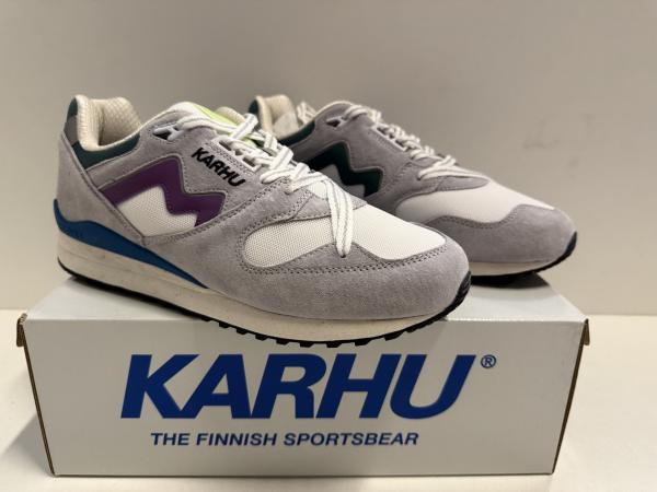 Karhu Synchron Classic (Maat 44.5)